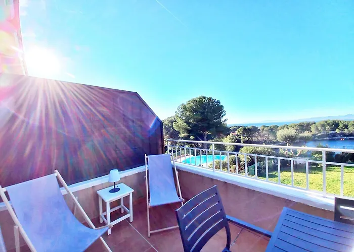 Le Dramont Appartement Vue Panoramique Mer Lac Foret